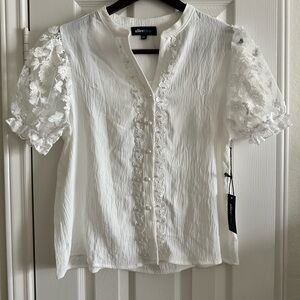 New Alice Blue Women’s White Floral Blouse, Lace Contrast Sleeves, Size Large